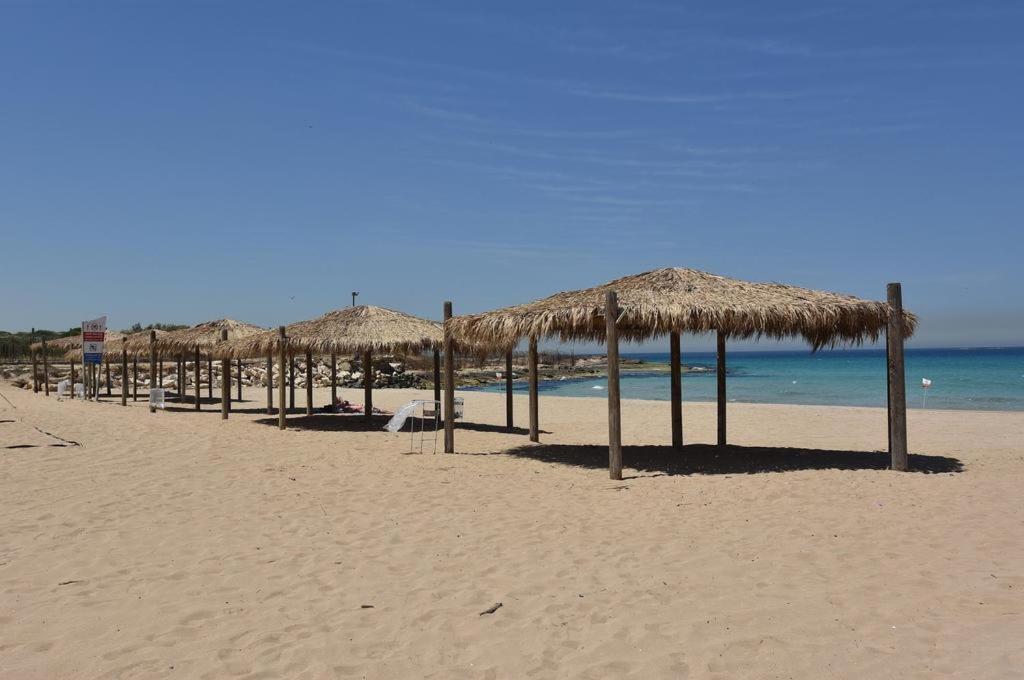 Achziv Sea & Sun Apartment Gesher HaZiv Bagian luar foto